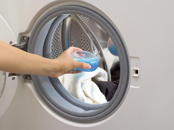Куда засыпать порошок в стиральной машине: в какой отсек, можно ли класть в барабан