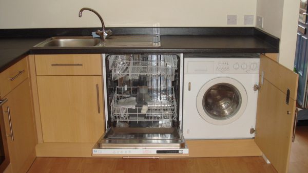 4 варианта встраивания посудомоечной машины в кухню